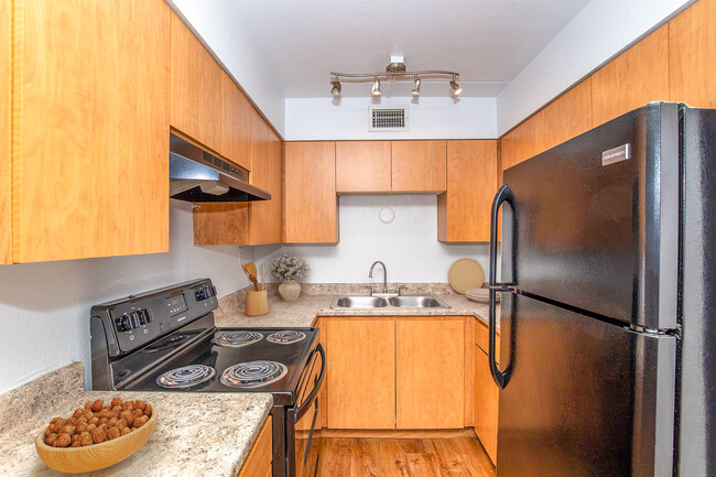 Building Photo - Atwater Apartments