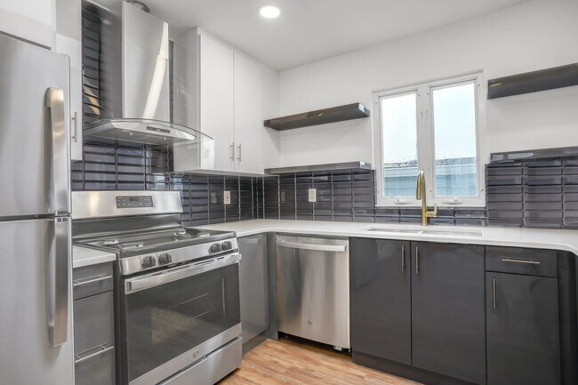 Building Photo - 1403 51st St