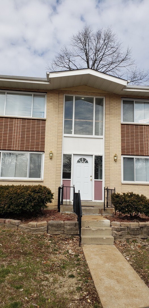 Building Photo - 14 Bruce Dr