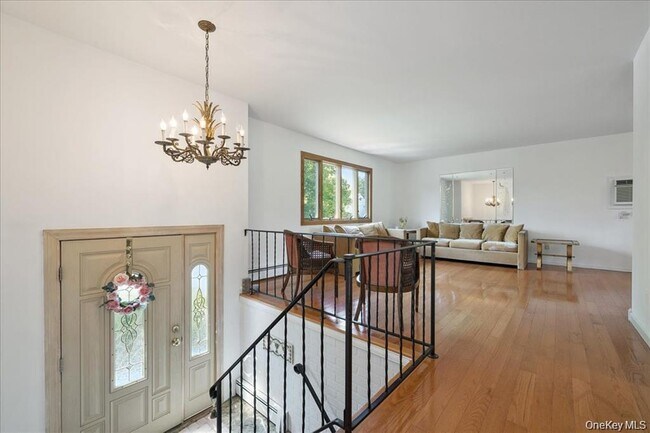 Foto del edificio - 10 Marsulin Dr