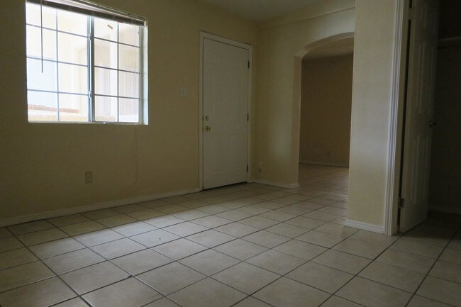 Building Photo - 4610 Arlen Ave