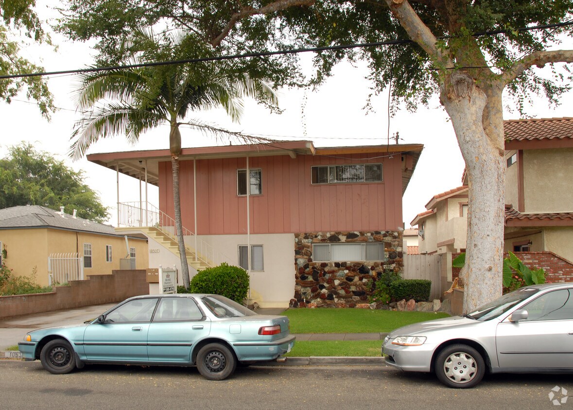Foto del edificio - 10537 La Reina Ave
