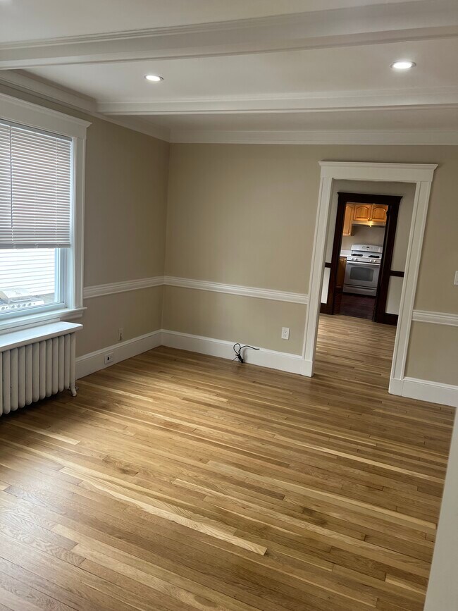Sala de estar - 412 Belgrade Ave