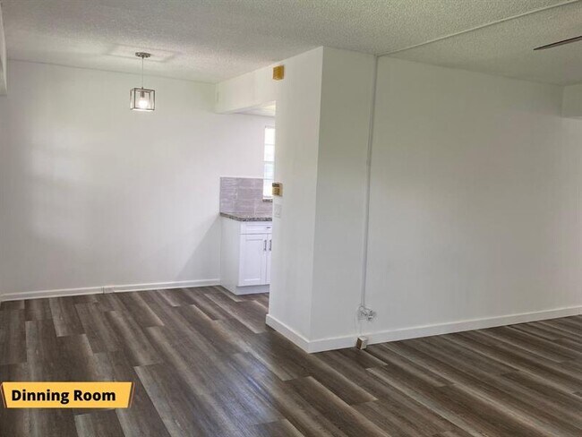 Building Photo - 151 SW 134th Way