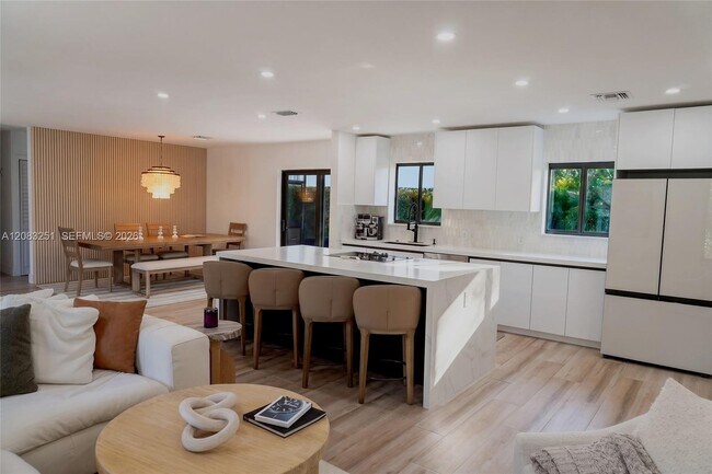 Foto del edificio - 8340 SW 41st Terrace