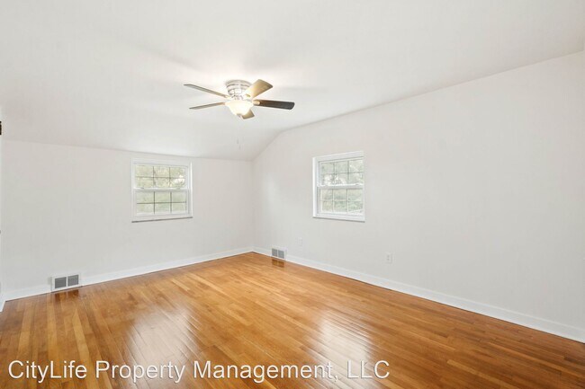 Foto del edificio - 4 br, 1.5 bath House - 327 Duffield Avenue