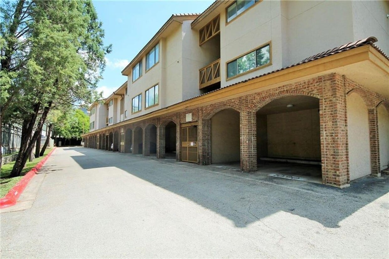 Foto del edificio - 806 W 24th St