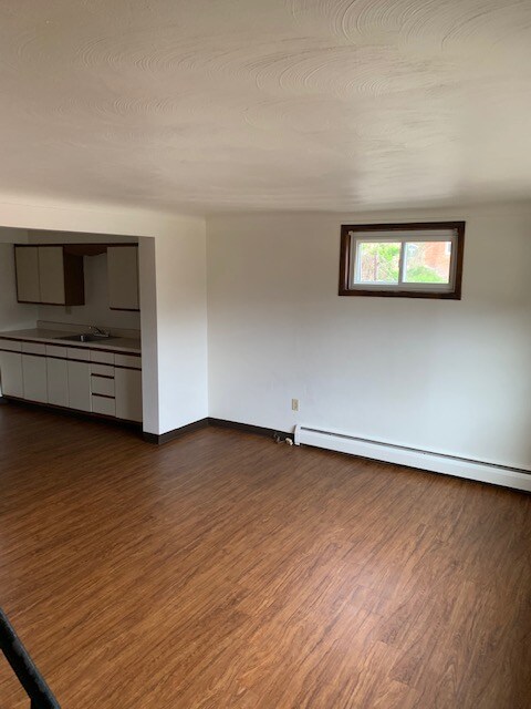 Foto del edificio - 463 E 7th Ave