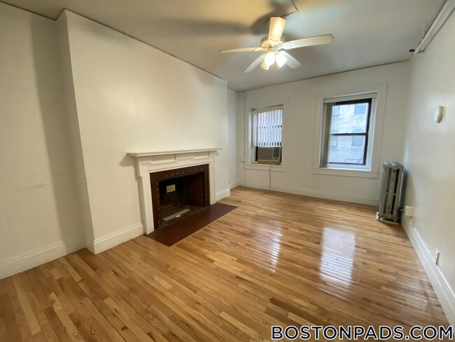 Foto del edificio - 91 Westland Ave