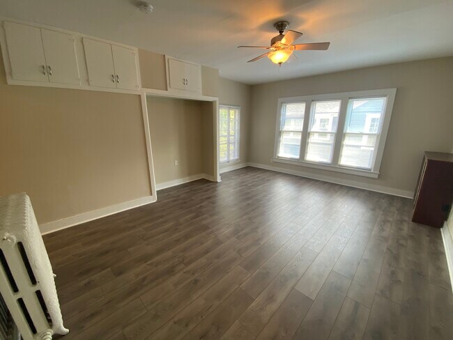 Foto del edificio - 221 8th St S