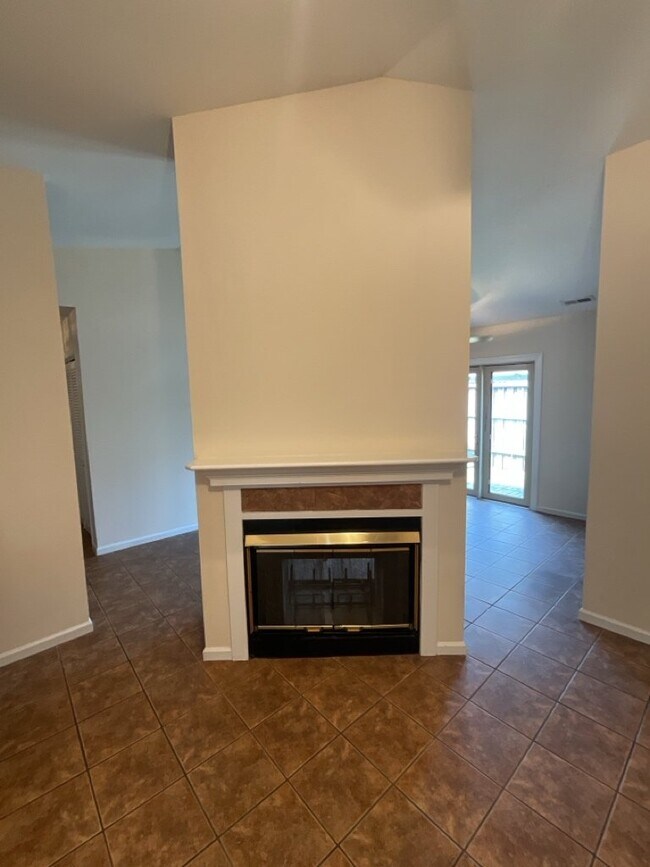 Foto del edificio - Nice 3 Bedroom, 2 Bath Home - 603 Independ...