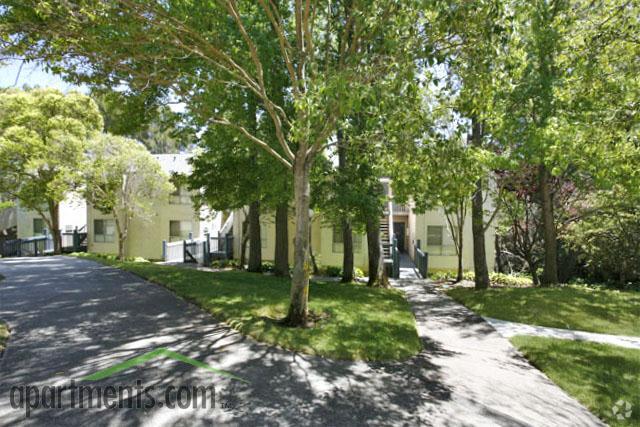 Edificio - East Bluff Apartments