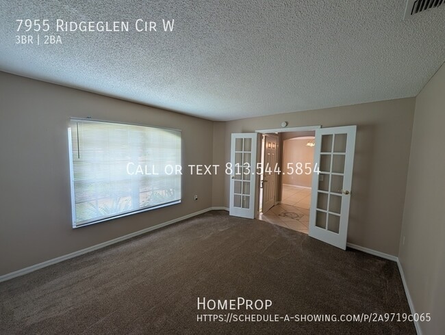 Foto del edificio - 7955 Ridgeglen Cir W