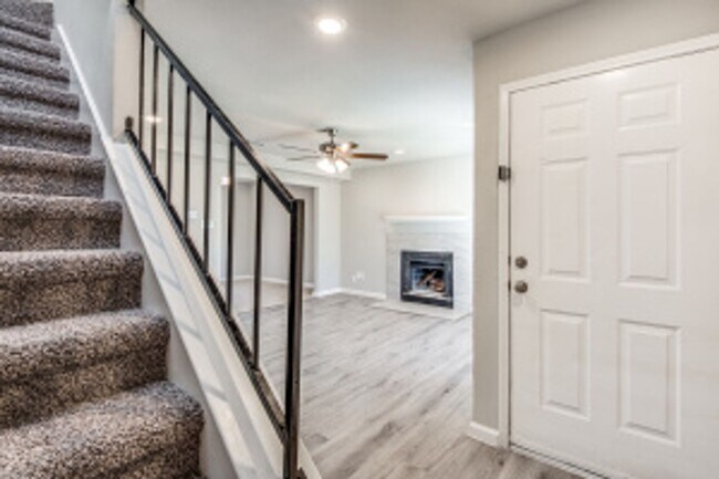 Foto del edificio - 3129-3131 Medina Street