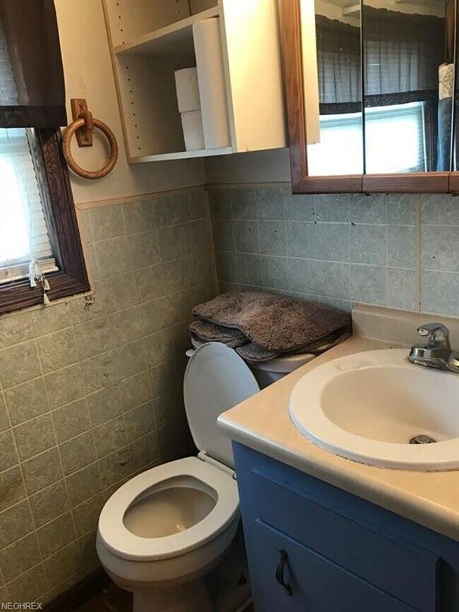 Building Photo - 2 Bedroom Canton Home for Rent