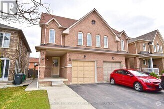 Building Photo - 107 Cadillac Crescent