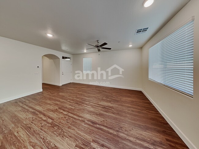 Building Photo - 83 Foxridge Swings Ln