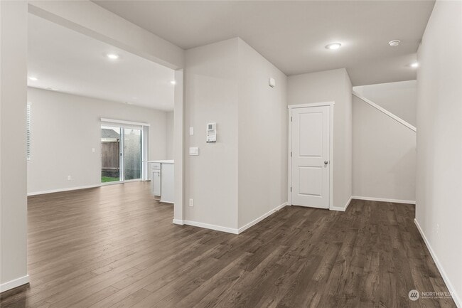 Building Photo - 1478 SW Pendleton Way