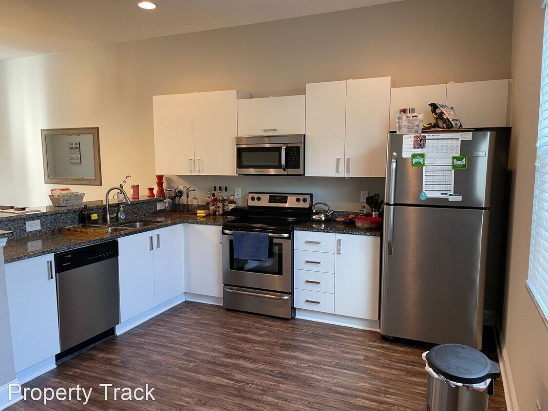 Foto principal - 2 br, 2.5 bath House - 2820 1st Ave S