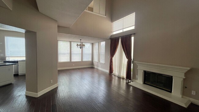 Building Photo - 455 Indian Bay - 30% Rental Fee