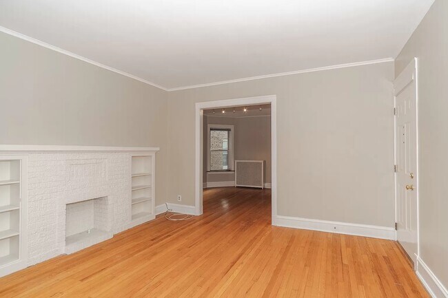 Building Photo - 4418 N Manor Ave