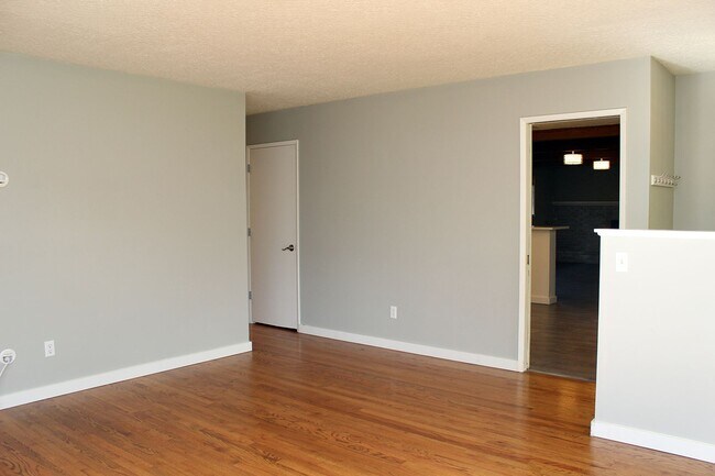 Building Photo - Beautifully Updated Argay Ranch Home with ...