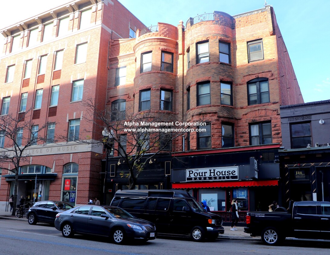 Primary Photo - 913 Boylston St