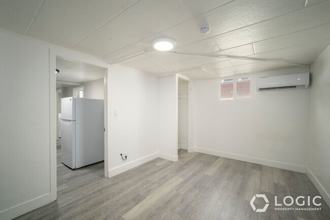 Foto del edificio - 2743 Liberty Ave