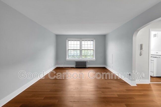 Foto del edificio - 20 E Morris Ave