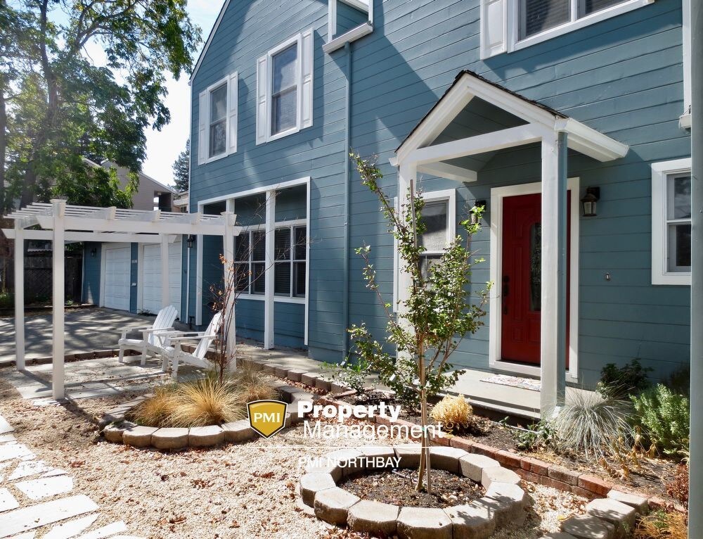 Primary Photo - Available Now in Downtown Napa