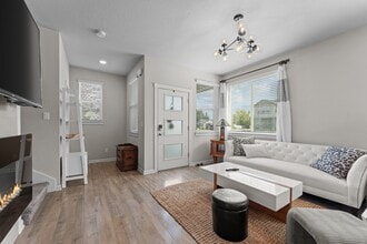 Building Photo - 8092 SE Butternut Creek Pkwy