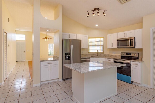 Foto del edificio - 1614 Sand Key Cir