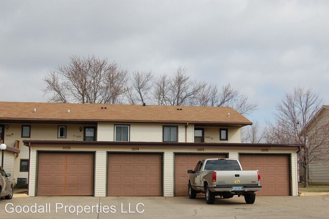 Foto del edificio - 2 br, 1 bath House - 2087 NW Hickory Ln