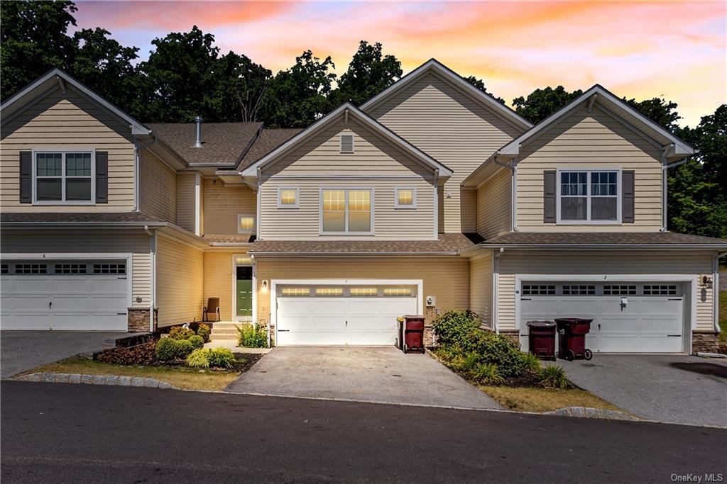 Foto principal - 4 Stonerose Ct