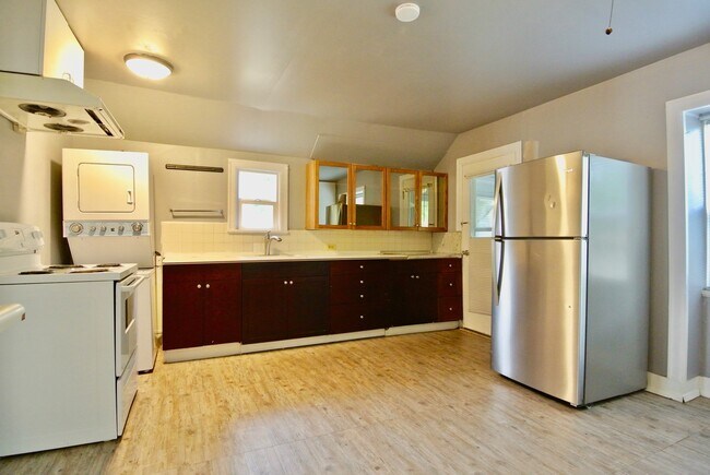 Foto del edificio - 2333 N 116th St