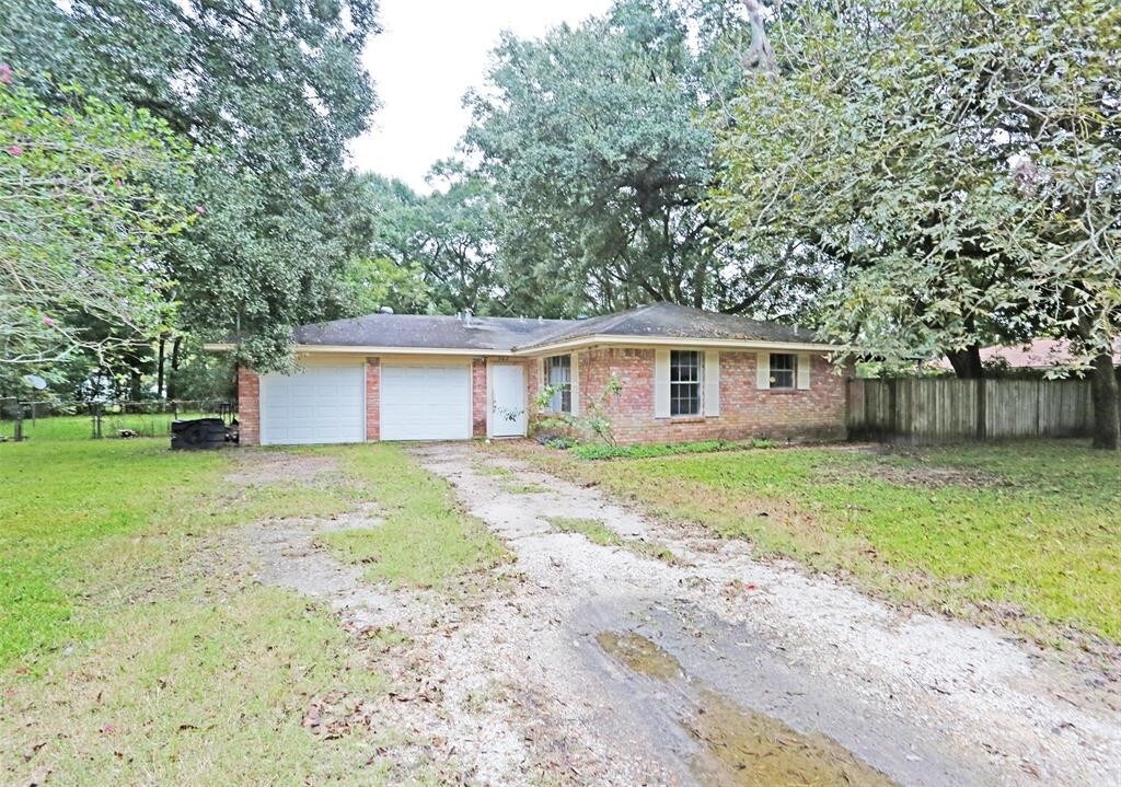 Primary Photo - 302 N Beauregard St
