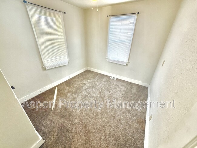 Building Photo - 1510 S 10th St