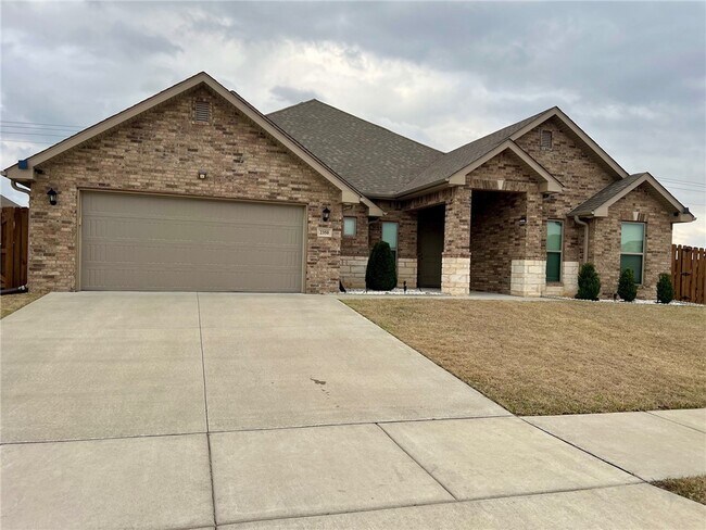 Foto del edificio - 2350 Cameo Ln