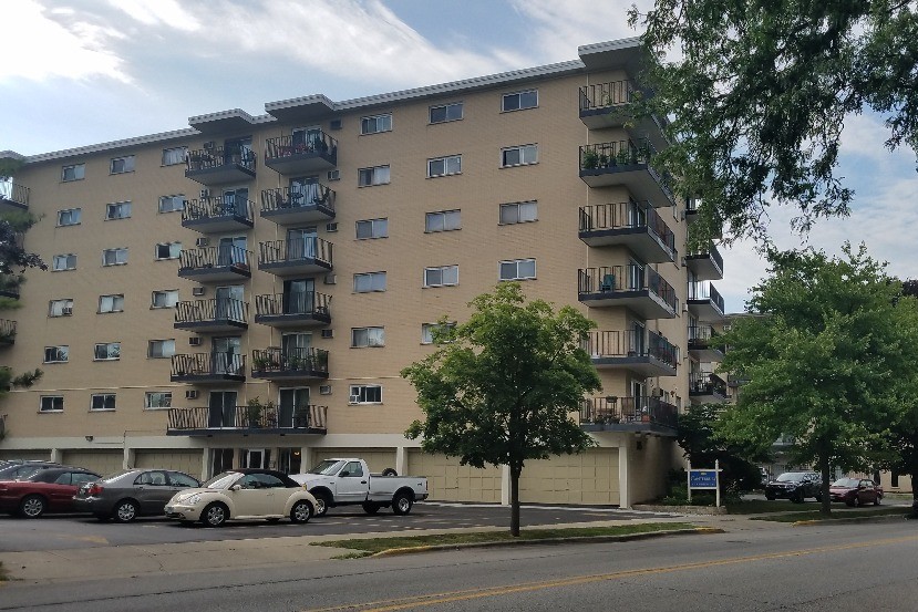 Building Front - 315 Desplaines Ave