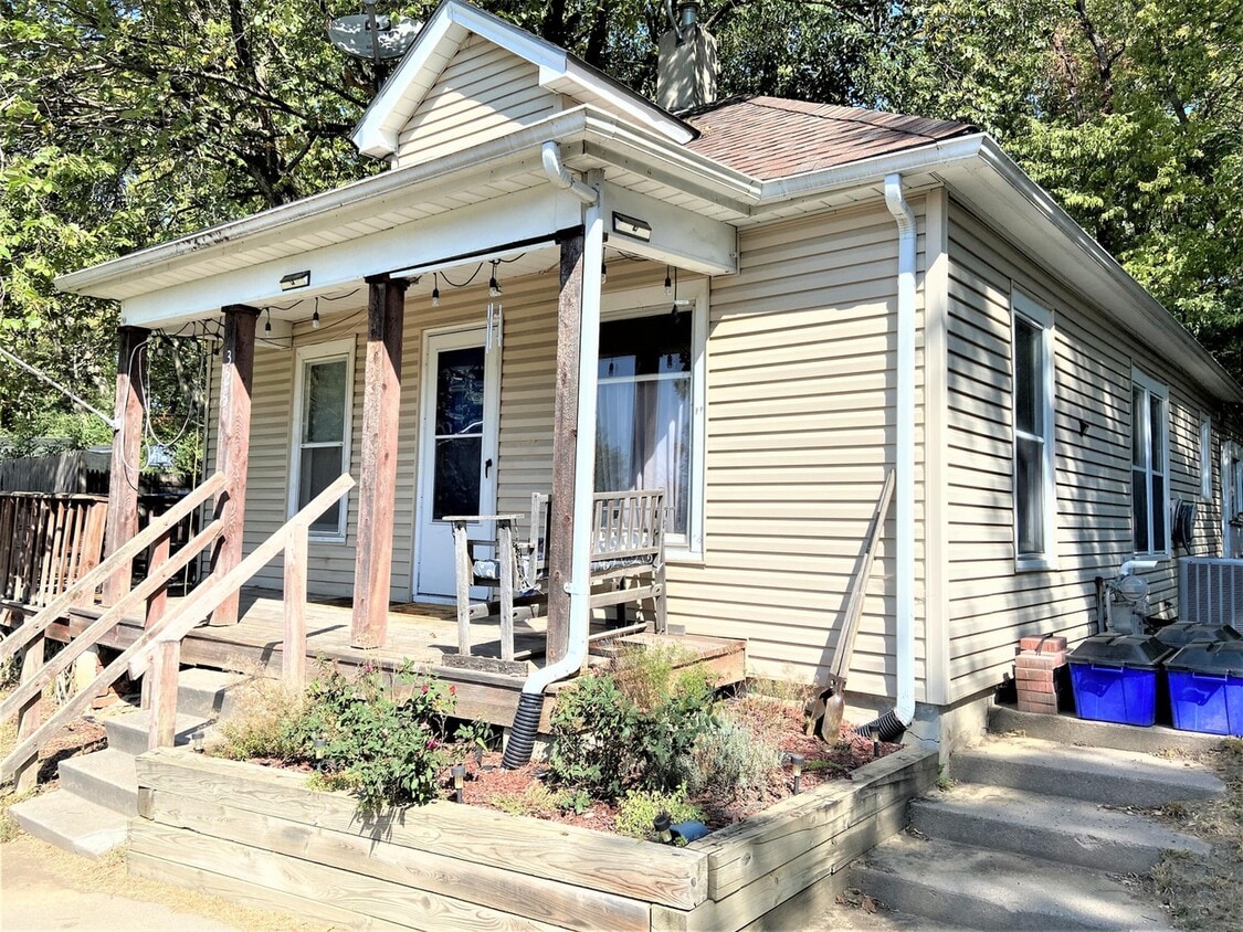 Primary Photo - 325 Union St