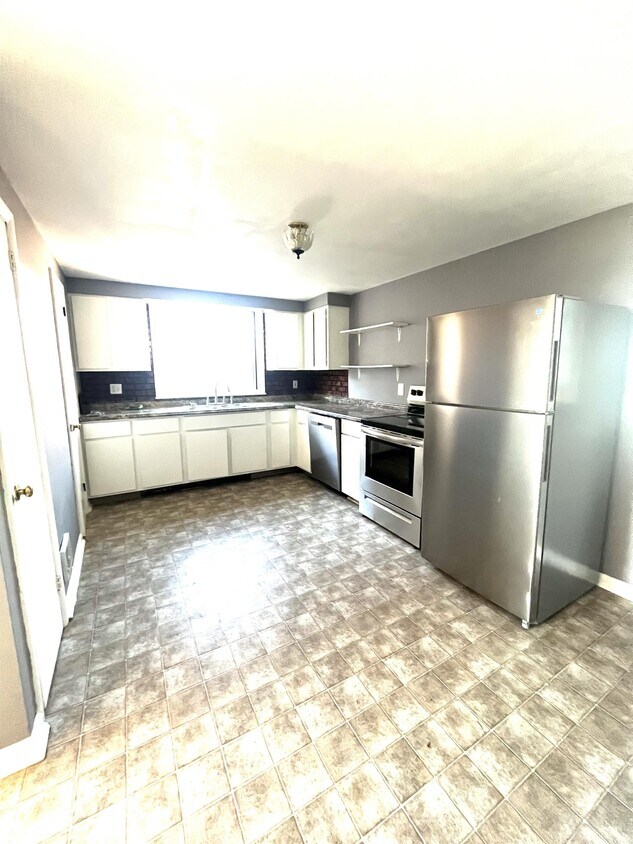 Primary Photo - 310 Harrison Ave