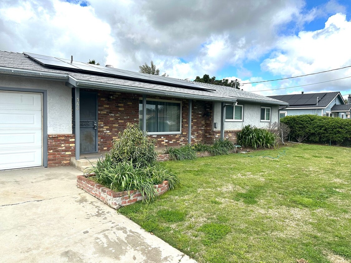 Foto principal - Quality Old school Sunnyside Home with a P...