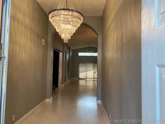 Foto del edificio - 6330 Harbour Oak Dr