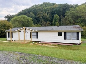 Building Photo - 634 Roddy Branch Rd