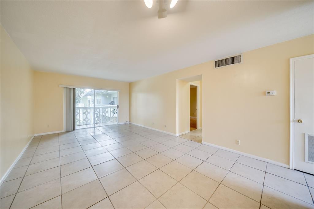 Foto principal - 4200 NW 3rd Ct