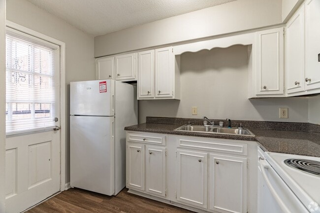 Interior Photo - Sherwood Apartments