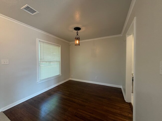 Building Photo - 4819 S Owasso Ave