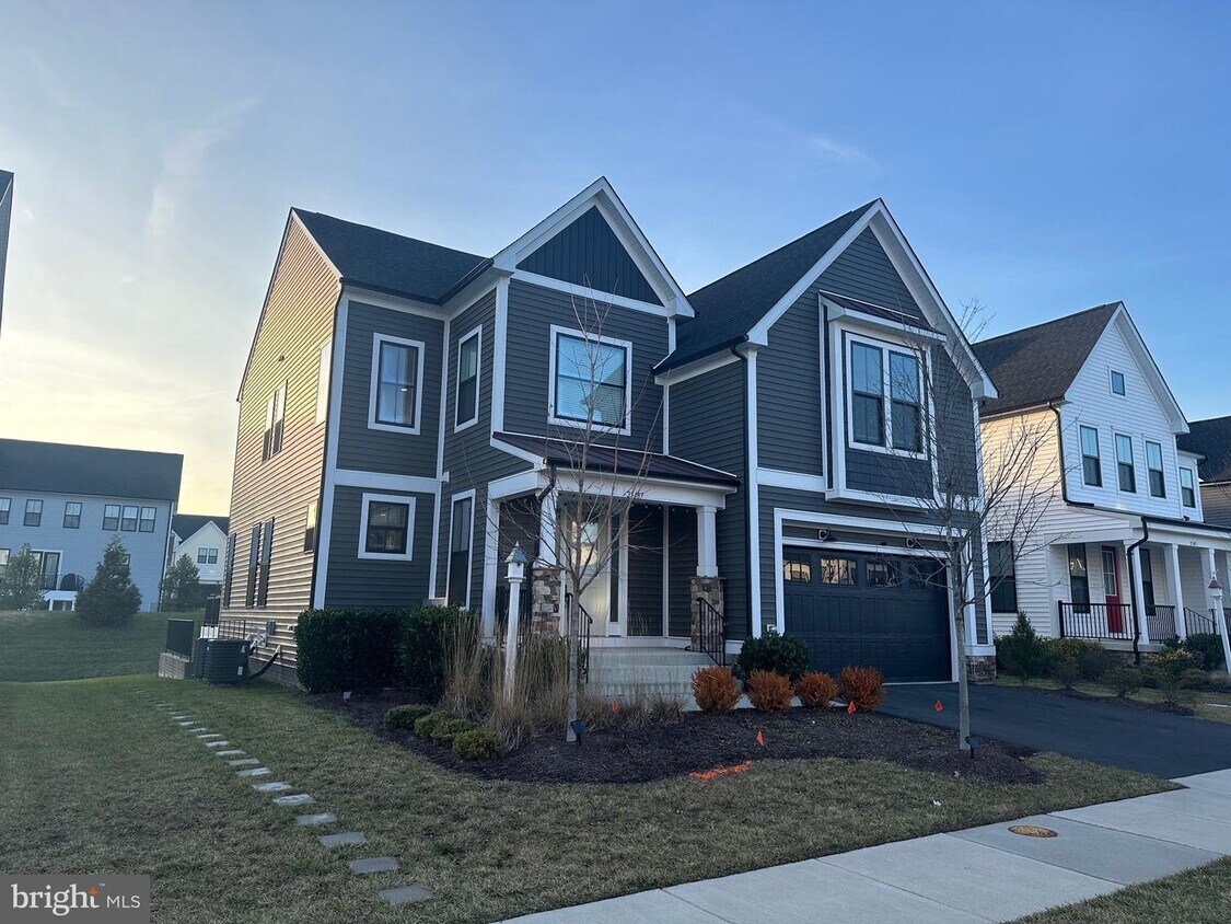 Foto principal - 25487 Byrnes Crossing Dr