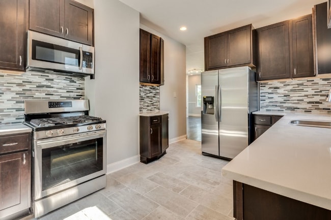 Building Photo - 8211 S Cornell Ave