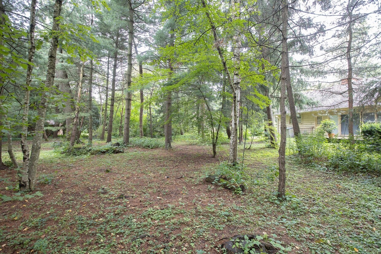 Primary Photo - 7S381 Green Acres Dr